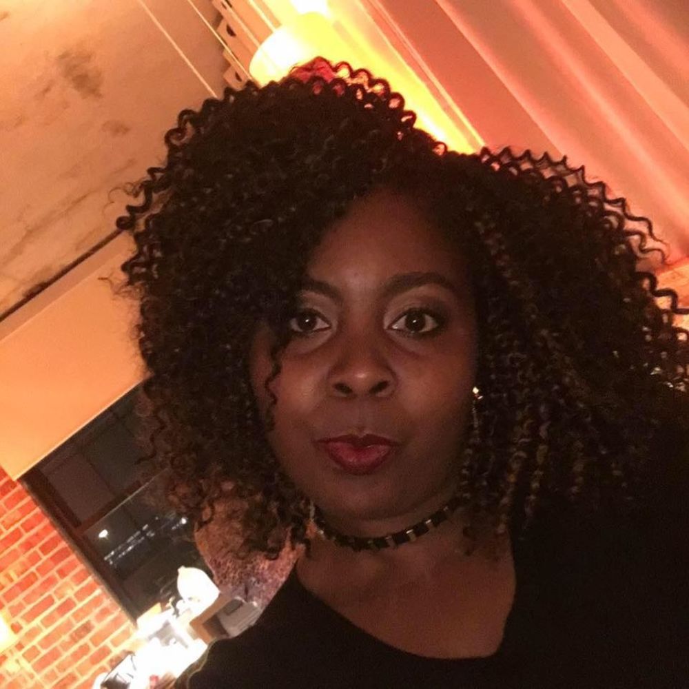Meet your Posher, Mala